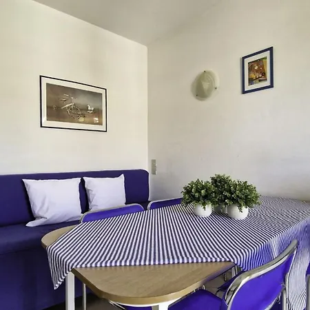 Apartamento Modern Flat With Terrace Near The Sea-beahost *