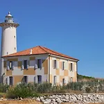 Daire Modern Flat With Terrace Near The Sea-beahost *