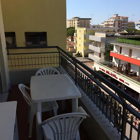 Modern Flat With Terrace Near The Sea - Beahost Apartment *