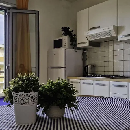 Modern Flat With Terrace Near The Sea-beahost Апартаменти