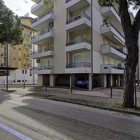Modern Flat With Terrace Near The Sea-beahost *