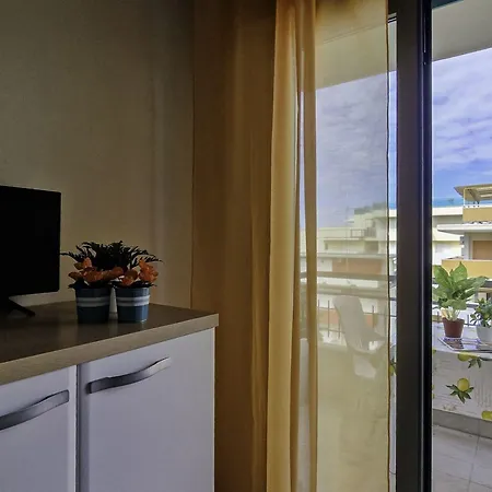 Modern Flat With Terrace Near The Sea-beahost * Bibione