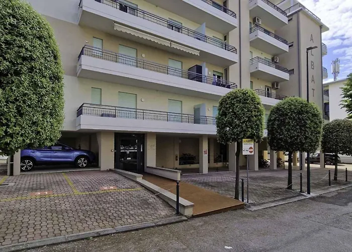 Modern Flat With Terrace Near The Sea-beahost