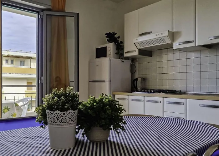 Modern Flat With Terrace Near The Sea-beahost Апартаменти